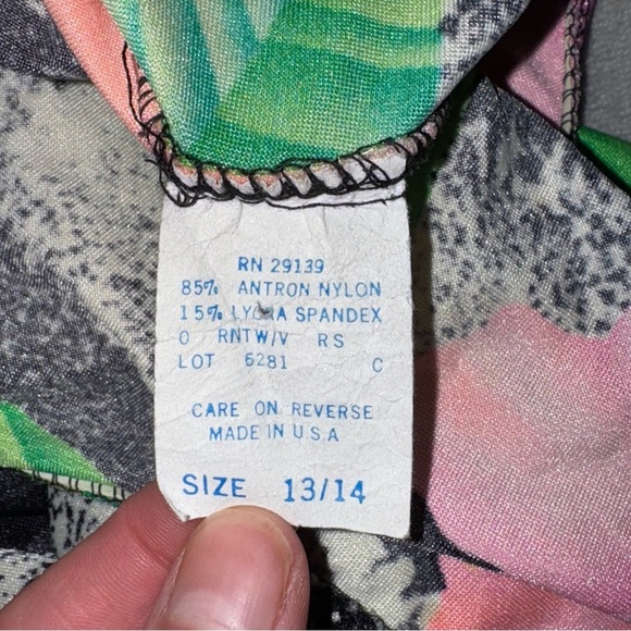 Vintage One Piece Floral Swimsuit Size 13/14 - Picture 9 of 9